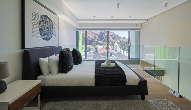 Modern Luxury Living | Lion's Head View