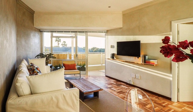 Modern One Bed | Central Green Point | Stadium