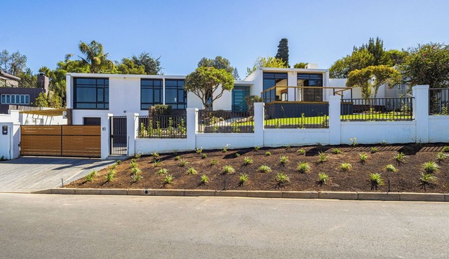 Modern Stellenberg Retreat w Pool, Cool AC & Mountain Views