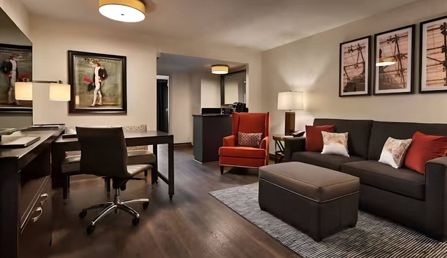Modern Suites Near National Zoo | Family Friendly | 2 Units w/Pool & Breakfast!