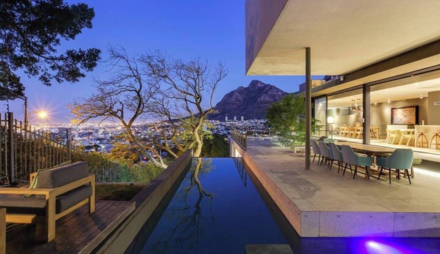 Modern Villa w Rooftop Deck and Table Mountain Views Hildene Haven