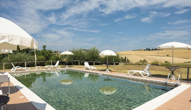 Monolocale Laghetto with Shared Pool