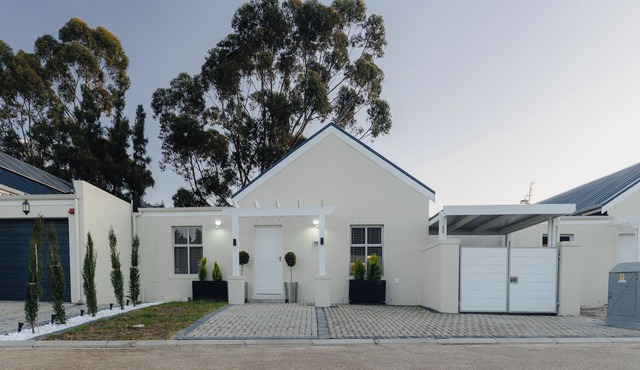 Montblanc-Cottage Charming 3-bedroom house in enchanting Stellenbosch with WiFi