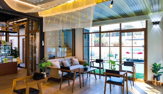 Moon in 9 haus Cafe & Villas