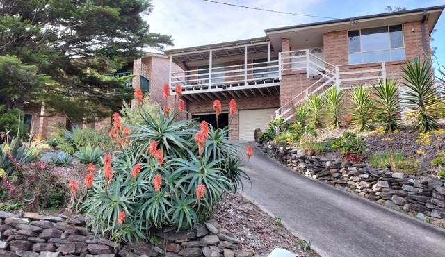 Mountain View Beach House Near Batemans Bay