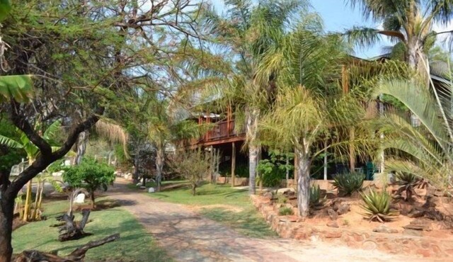 N4 Guest Lodge