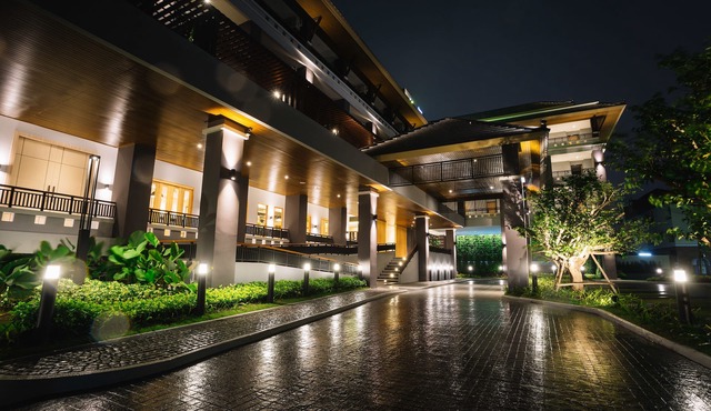 Nadee 10 Resort & Hotel