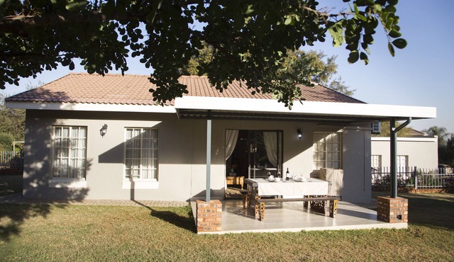 Nehema Manor