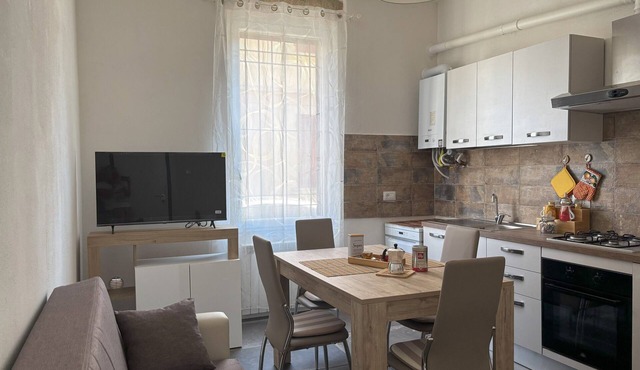 NEW! Cozy apartment in the center, near QC Salsomaggiore, free parking and Wi-Fi