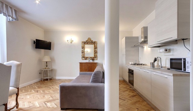 New Entry F Boutique Apartment II -Denise's luxury apartment in the Heart of F