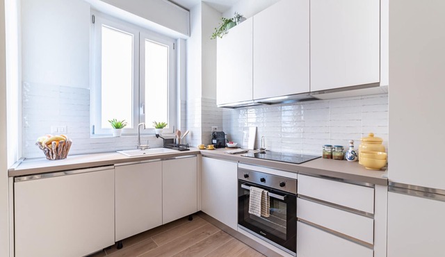 NEW! Parma Galleria White Apartment x2