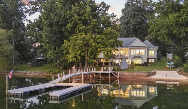 New to Lake Norman! Private Beach and Sunset Views