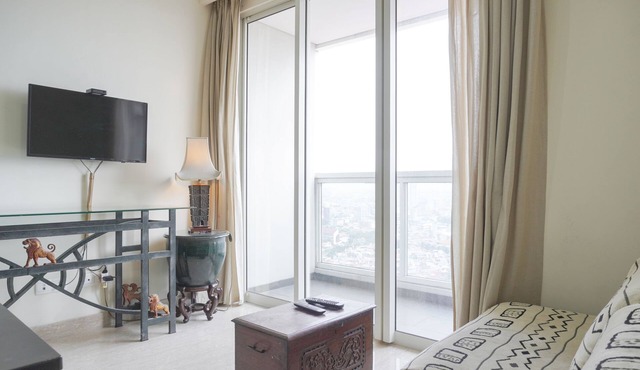 Nice And Elegant 2Br At 26Th Floor Menteng Park Apartment