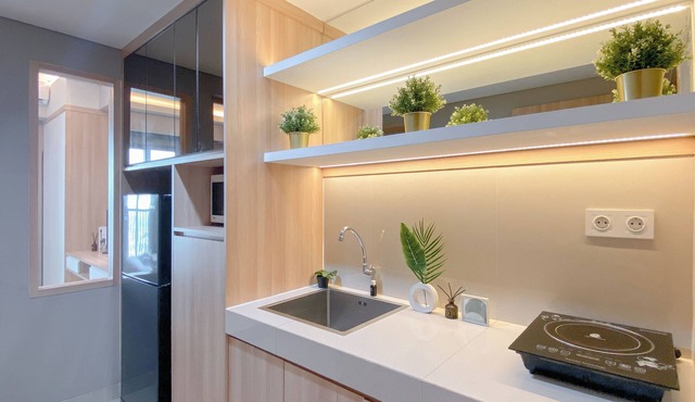 Nice And Elegant Studio At Bintaro Embarcadero Apartment