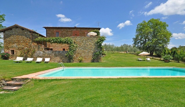 Nice apartment for 2 people with pool, A/C, WIFI, pets allowed and panoramic view