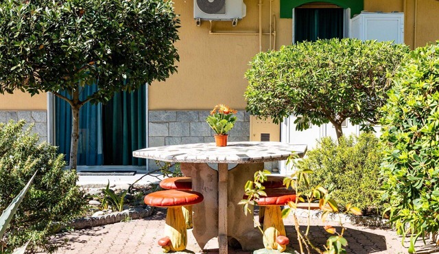 Nice apartment for 3 guests with A/C, WIFI and pets allowed