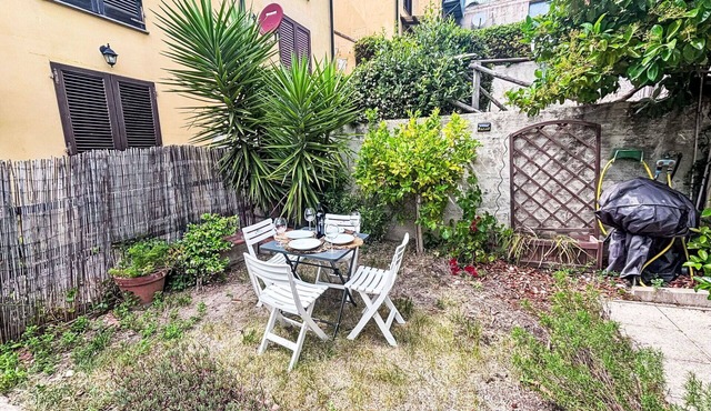 Nice apartment for 5 guests with WIFI, A/C, terrace and pets allowed