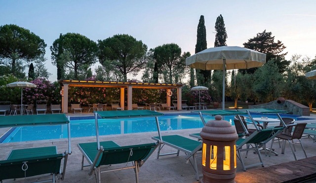 Nice apartment for 4 people with A/C, pool, WIFI, TV, pets allowed and panoramic view
