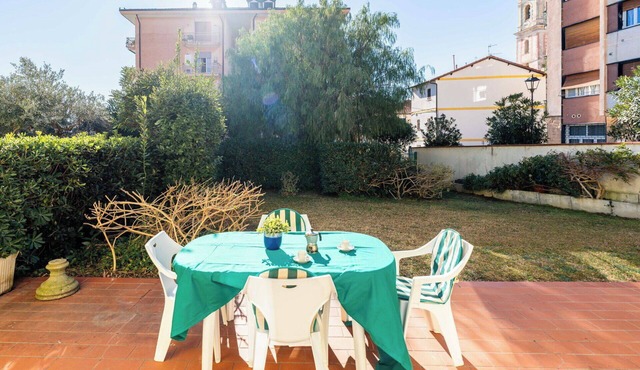 Nice apartment for 5 people with WIFI and pets allowed
