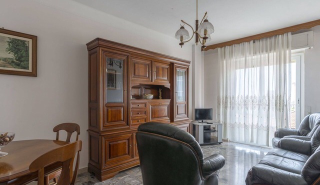Nice apartment for 5 people with WIFI, TV, balcony and pets allowed