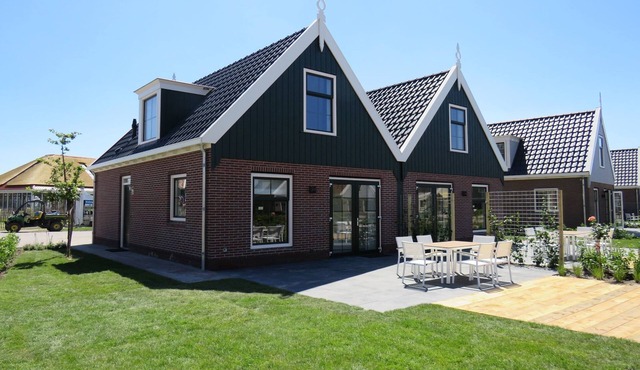 Nice holiday home on the Markermeer