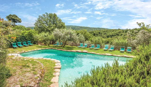 Nice home in Bucine AR with swimming pool