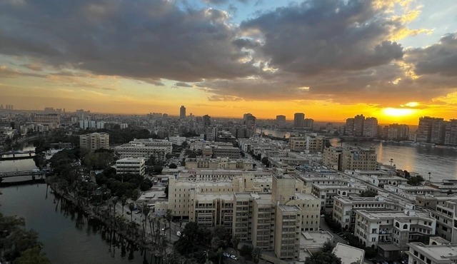 Nile view Beautiful cozy apartment in garden city