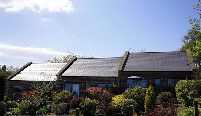No.3 The Old Stables is a cozy cottage near Durham city, fully pet friendly!