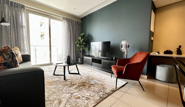 ​No Loadshedding | Modern 1 Bed In Rosebank