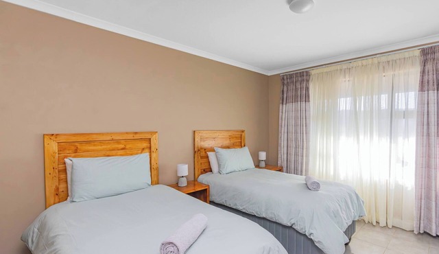No1 Airville Sol, 9 min Drive to Cresta Mall