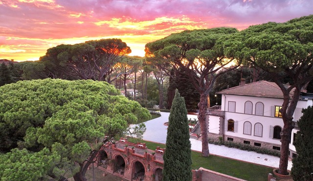 Noble family's private villa, only 3 min walk to local shops and restaurants