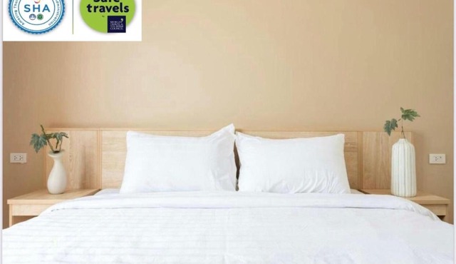 O2 Hotel Lopburi