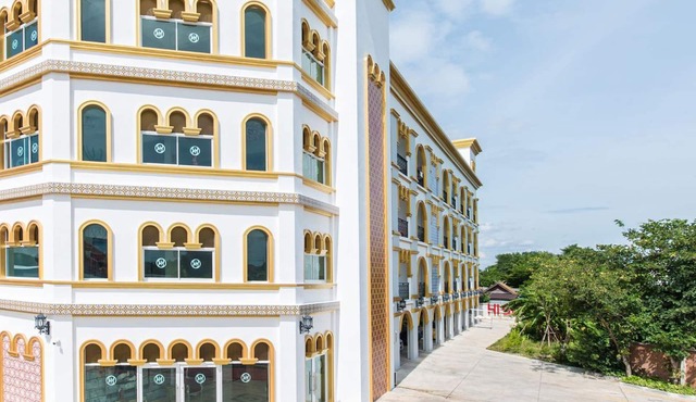 Oasis Hiso Hotel