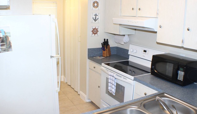 Ocean View Ground Floor 2/2