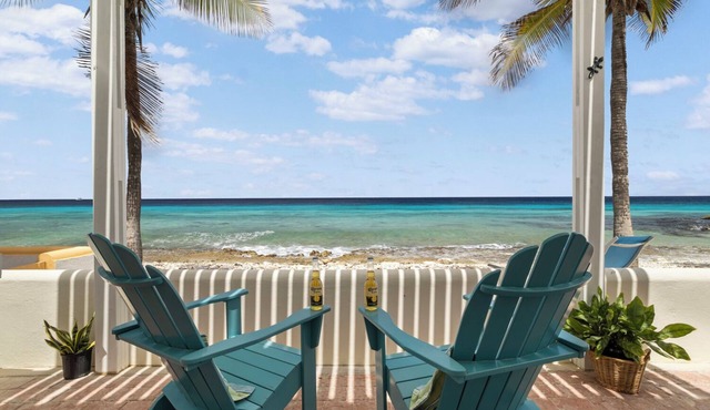 Oceanfront Luxury for Divers @ Lighthouse Beach 2 - Direct Ocean & Reef Access