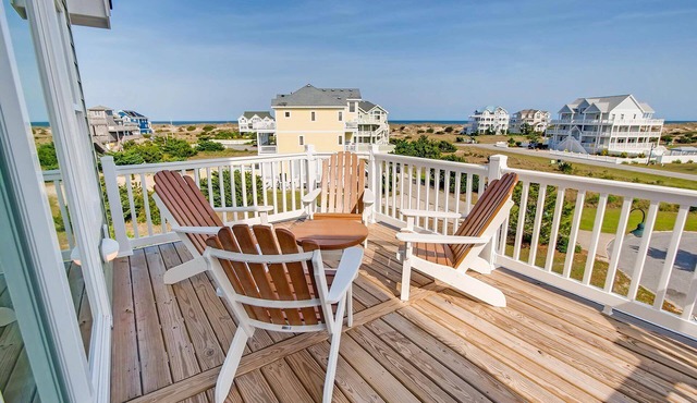 Oceanview Home w/Private Pool, Media Room, Grill, and Beach Only Minutes Away