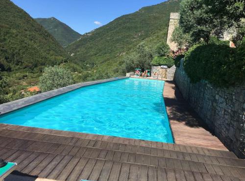 Oliveto Sleeps 4 with Private Garden