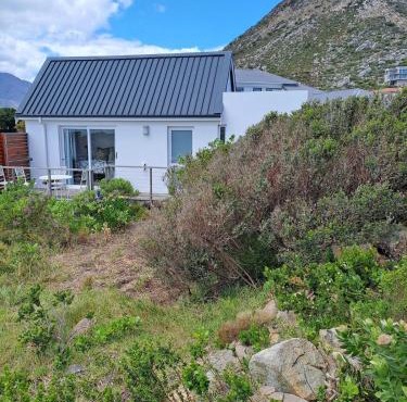 Otter Cottage in Pringle Bay