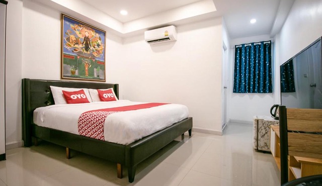 OYO 568 Art Hotel Hua Lamphong
