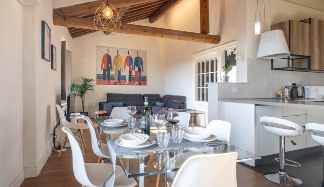 Palazzo Luparelli Boutique Apartment, Colle di Val d'Elsa, Siena, Tuscany