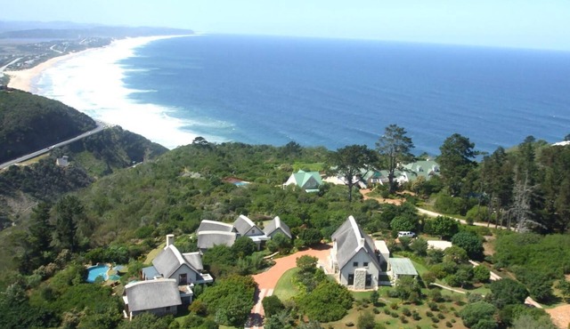 Paradise Cove Country House
