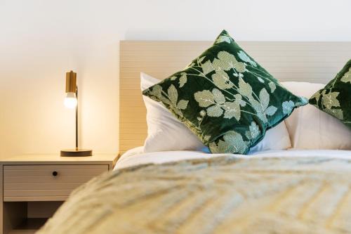 Park Place Luxury Studio Apartment Century City