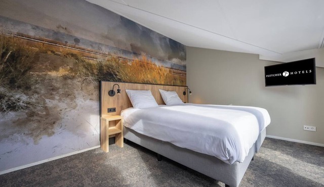 Peaceful Escape with Garden Views, Pool Onsite | Near North Holland Dune Reserv