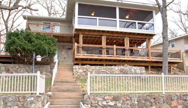Peaceful home with amazing outdoor spaces inside a cove! Sleeps 12, 3 King beds