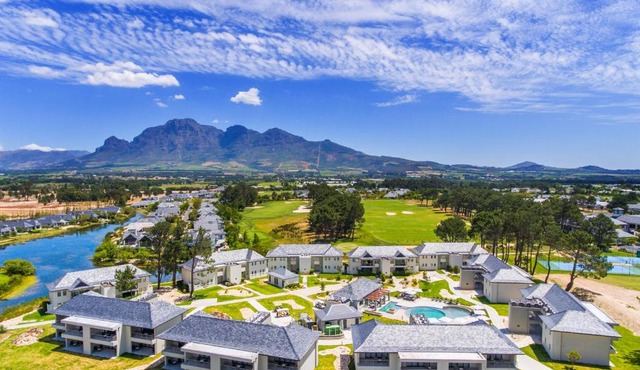 Pearl Valley Hotel
