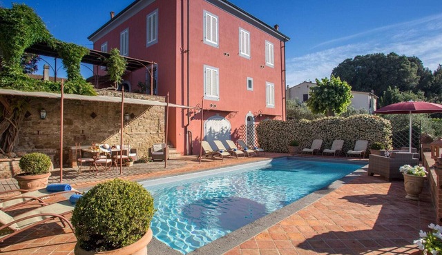Peccioli Villa Retreat