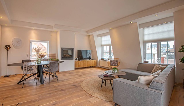 Penthouse Trendy inside the historical old city of Alkmaar!