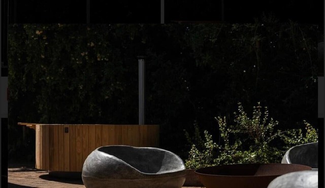 Perfect family home to relax with private wood fired hot-tub