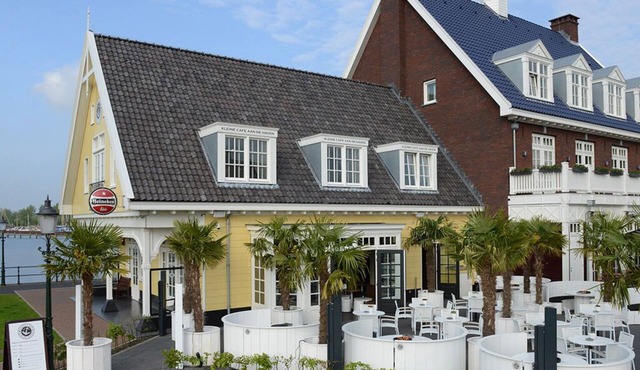 Perfect Group Getaway | Near Huizen Harbor, Goois Nature Reserve | 4 Units