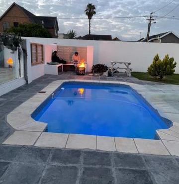 Perfect long stay,near Rondevlei nature reserve,wifi